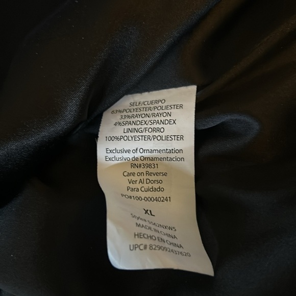 XOXO  Black Floral Embroidered Lined Blazer Jacket Size XL Beautiful Long Sleeve - Picture 7 of 7